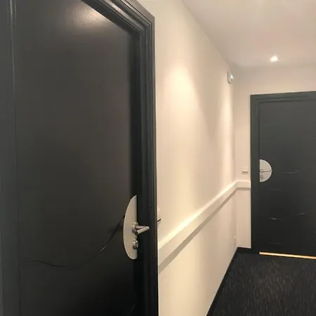 418 * Saint-Raphaël