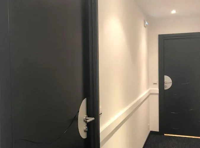 418 * Saint-Raphaël