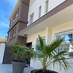 418 Saint-Raphaël